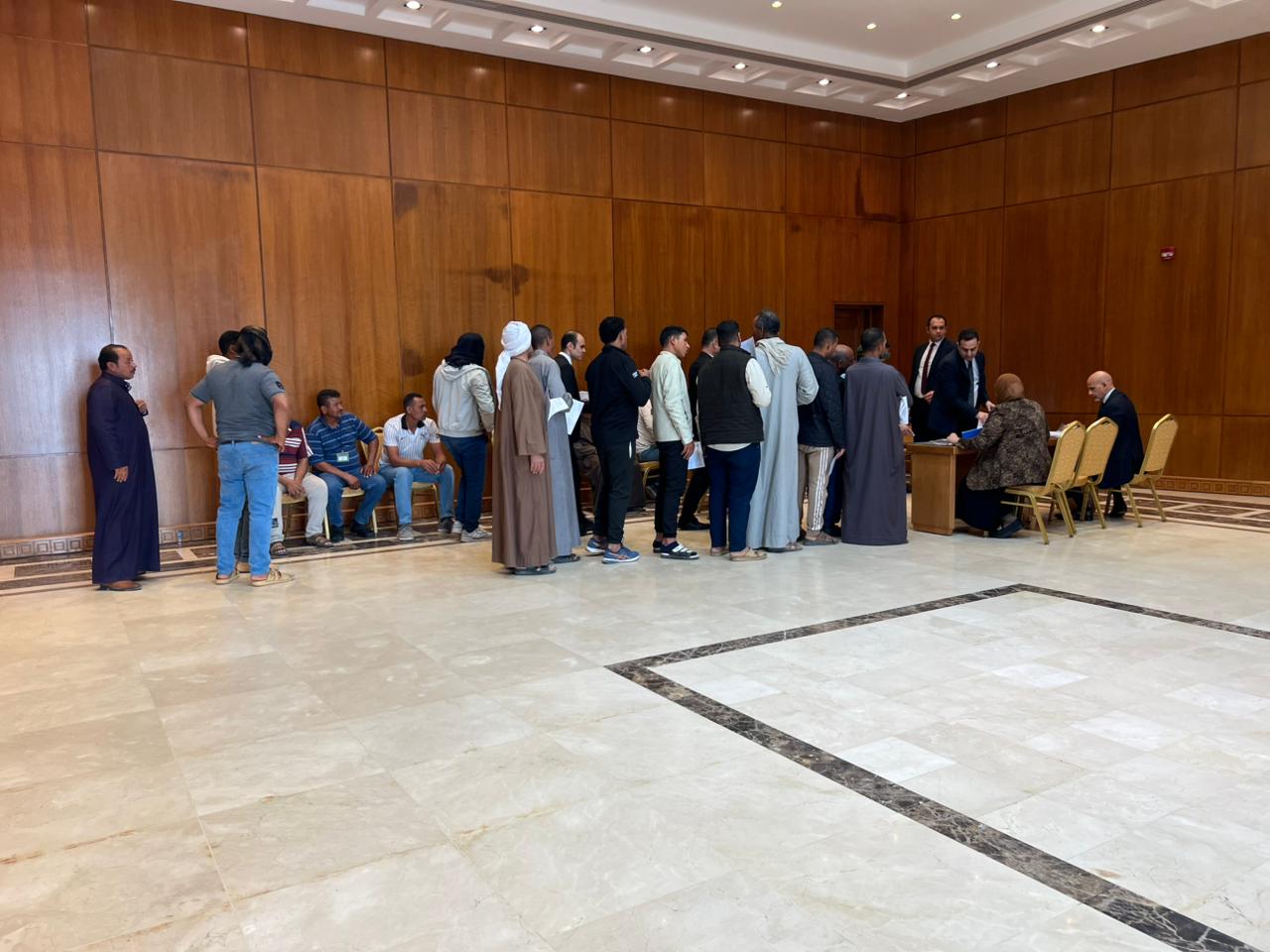 إقبال متزايد للجالية المصرية بالأردن على التصويت في انتخابات مجلس النواب (صور)