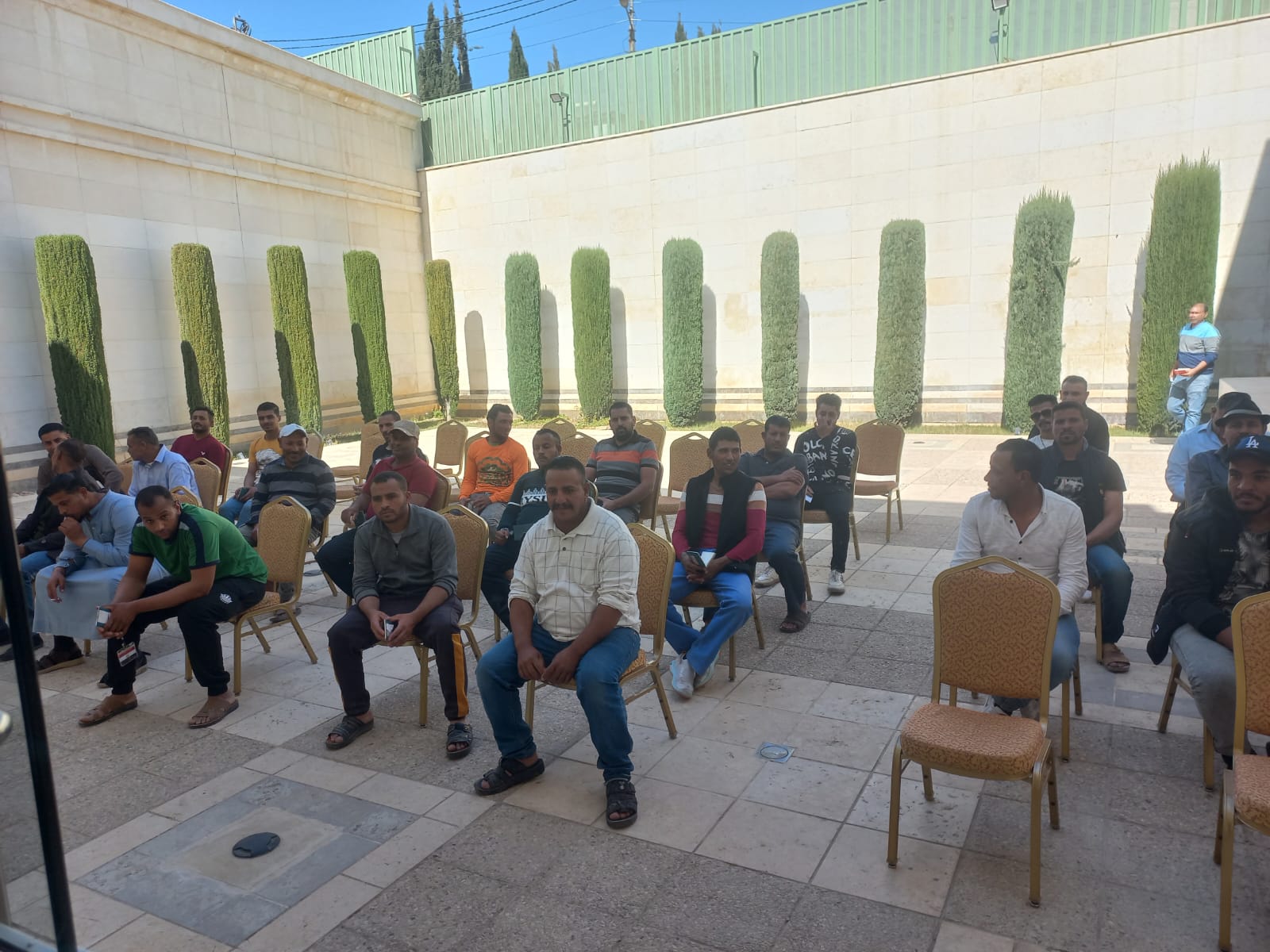 إقبال متزايد للجالية المصرية بالأردن على التصويت في انتخابات مجلس النواب (صور)