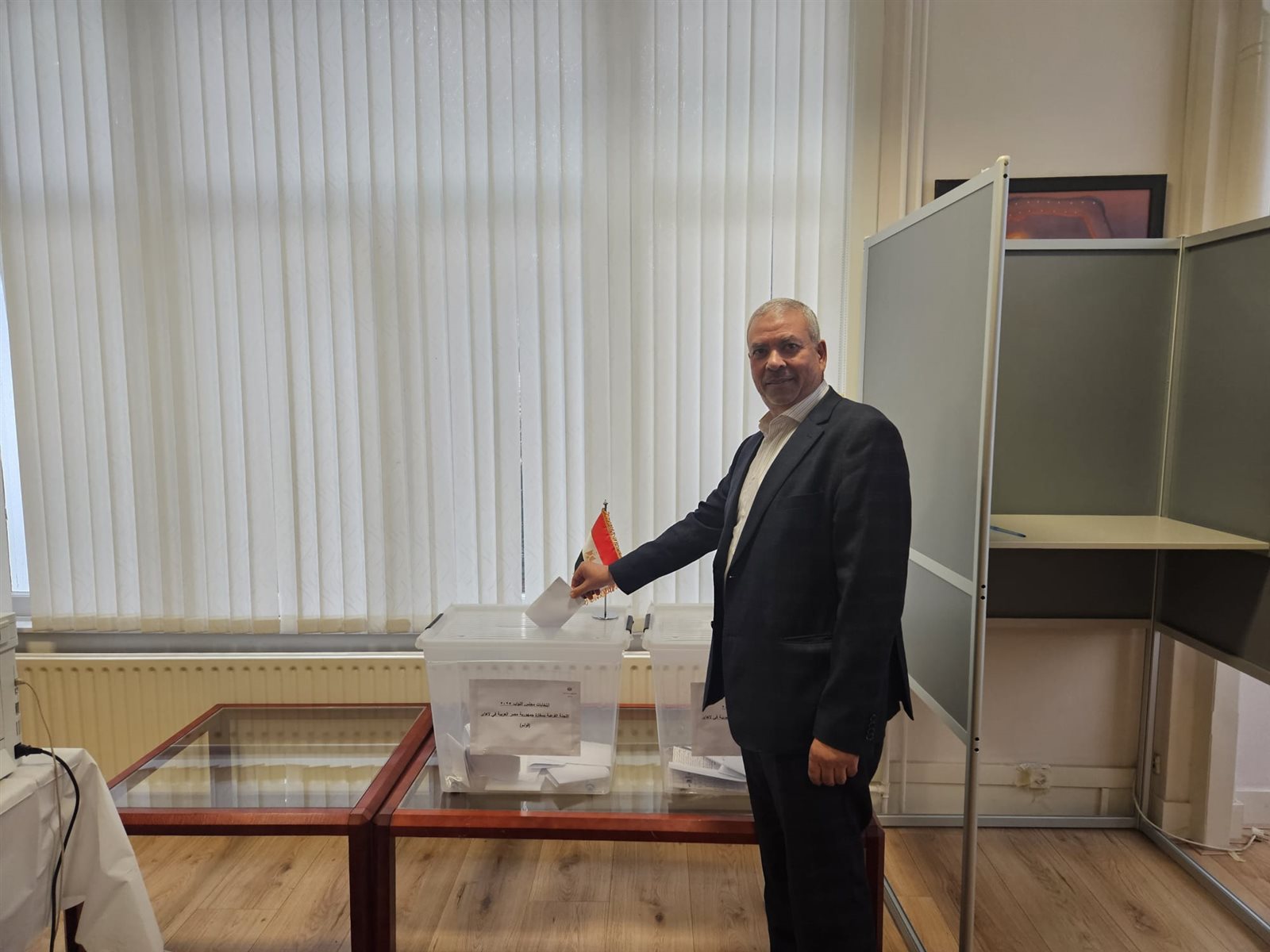 المصريون في هولندا يواصلون التصويت في انتخابات مجلس النواب 2025 (صور)