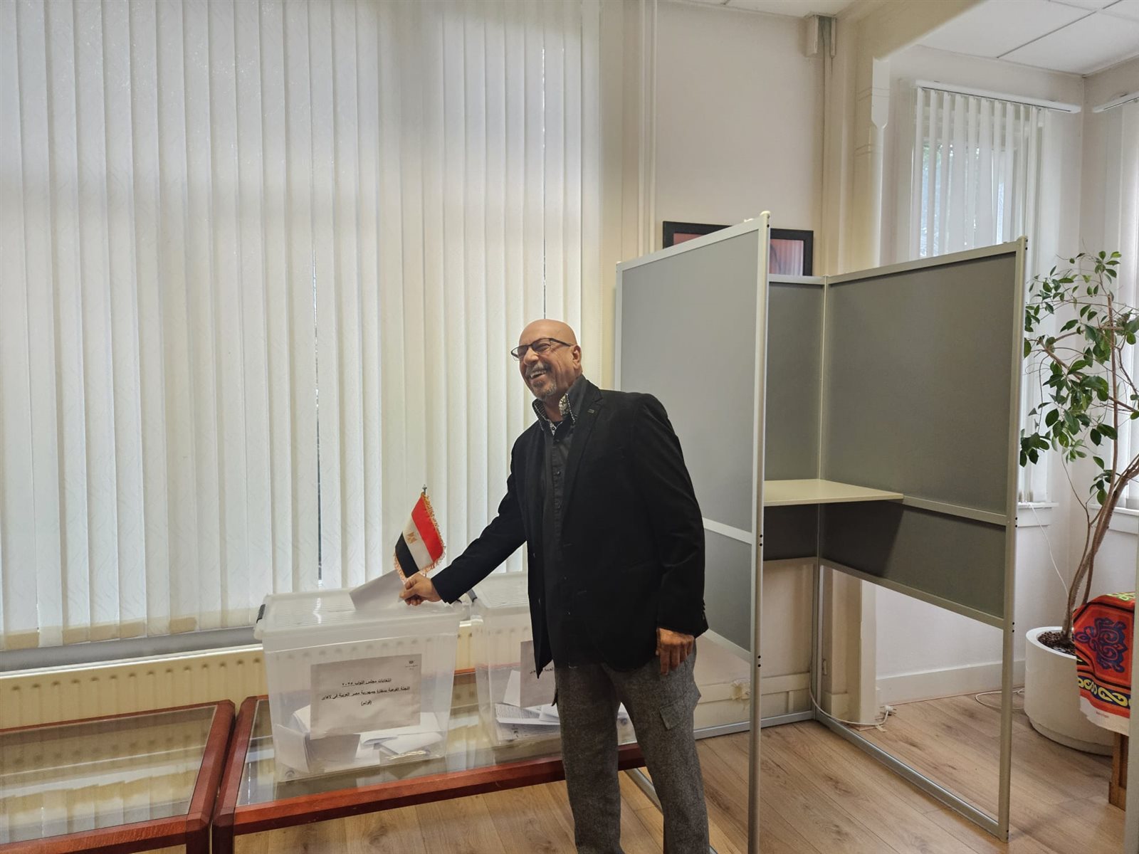 المصريون في هولندا يواصلون التصويت في انتخابات مجلس النواب 2025 (صور)