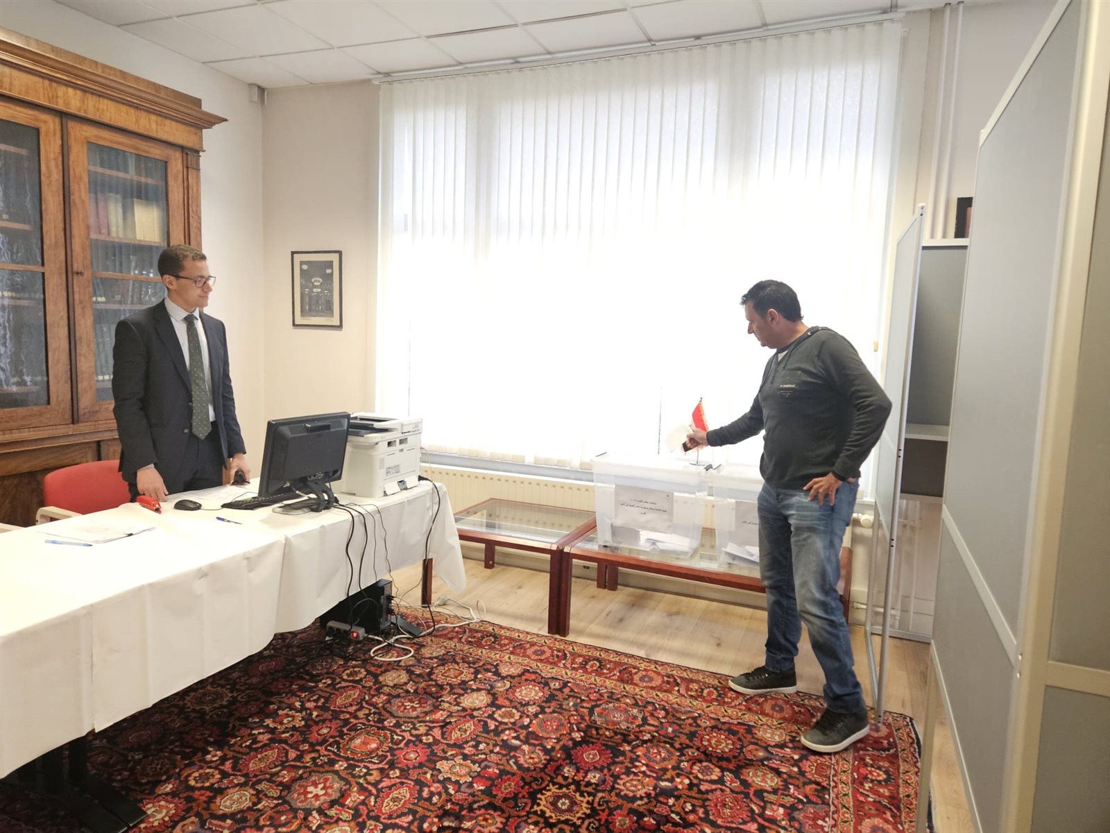 المصريون في هولندا يواصلون التصويت في انتخابات مجلس النواب 2025 (صور)