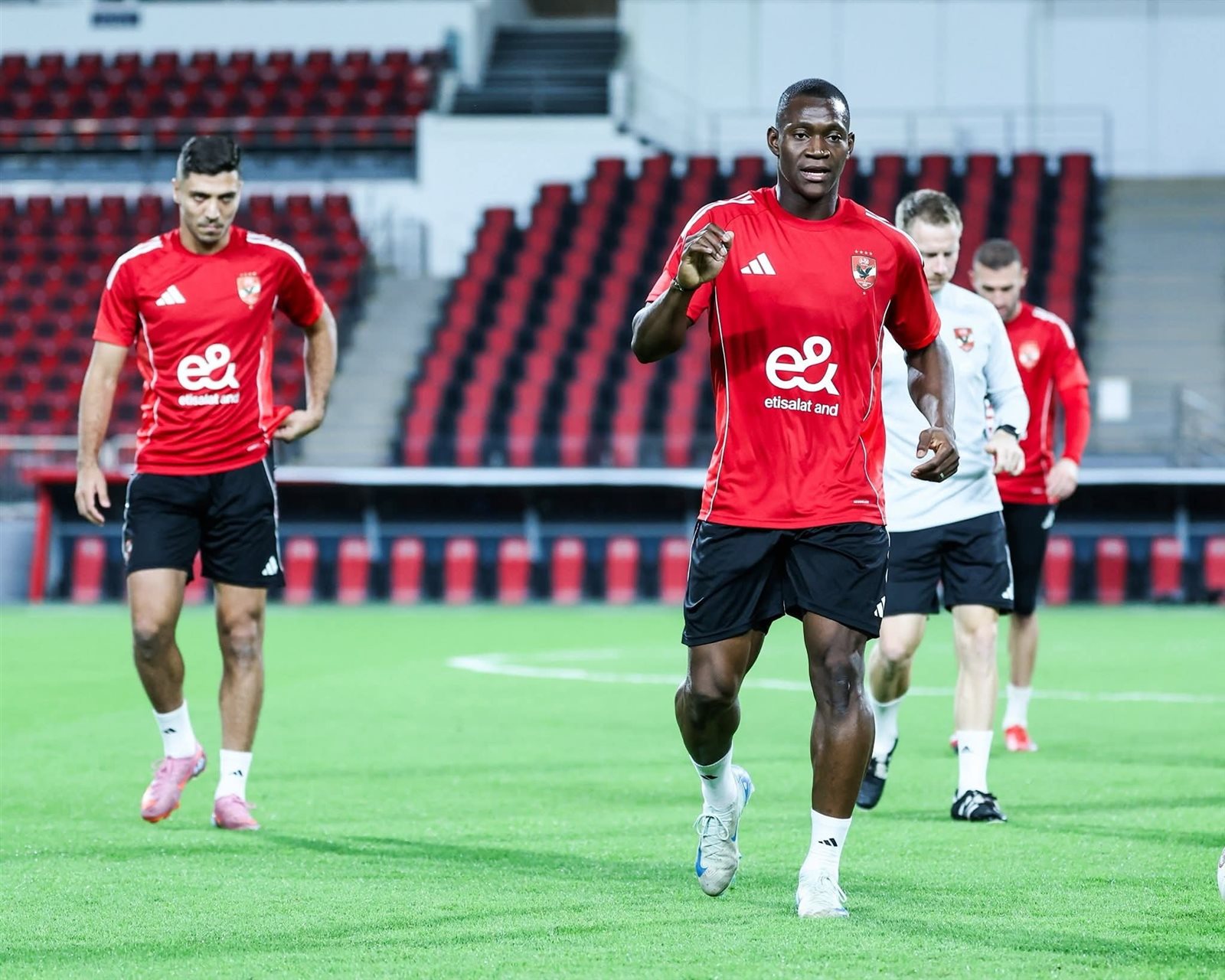 الأهلي يختتم استعداداته لمواجهة الزمالك غدا في نهائي كأس السوبر المصري