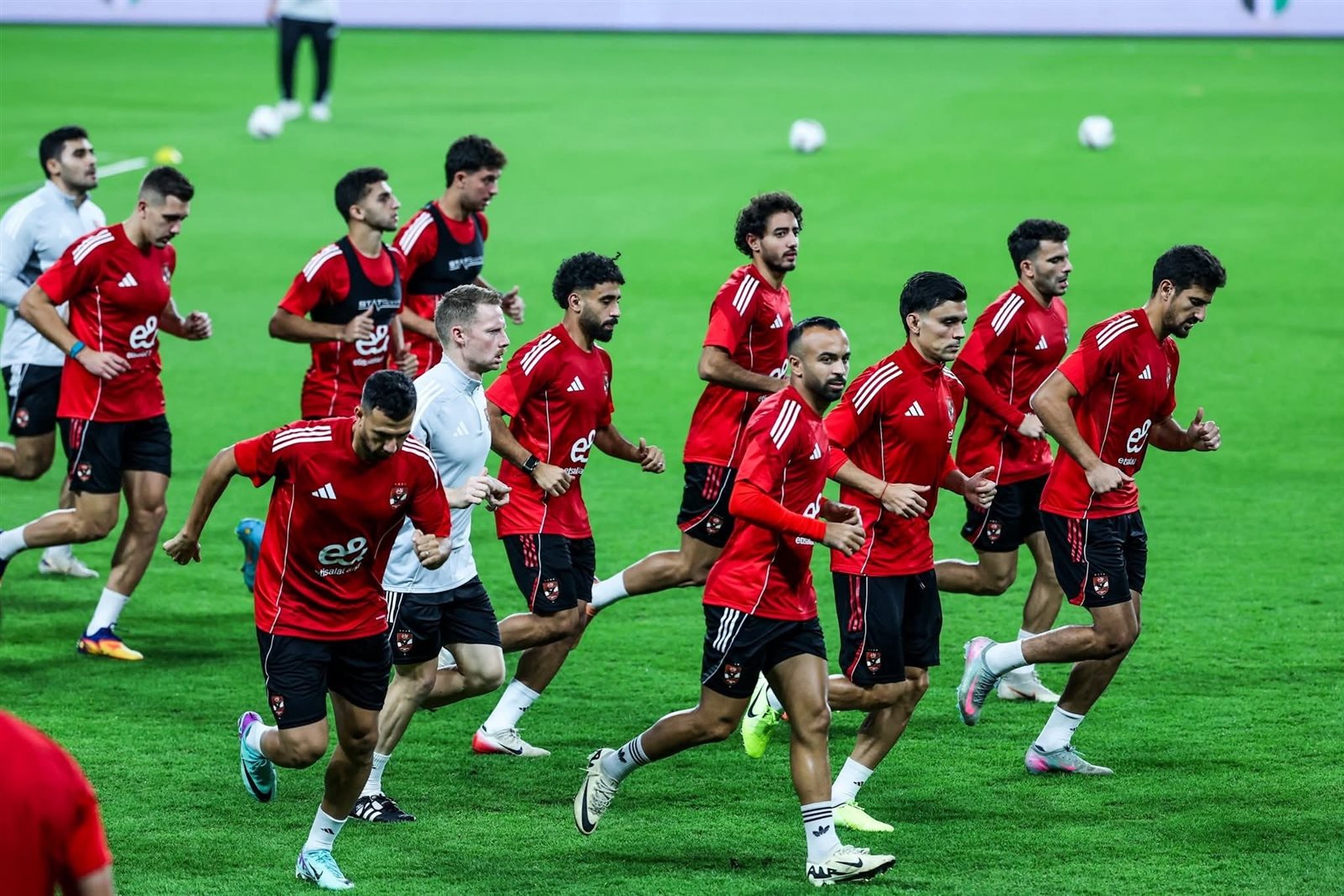 الأهلي يختتم استعداداته لمواجهة الزمالك غدا في نهائي كأس السوبر المصري
