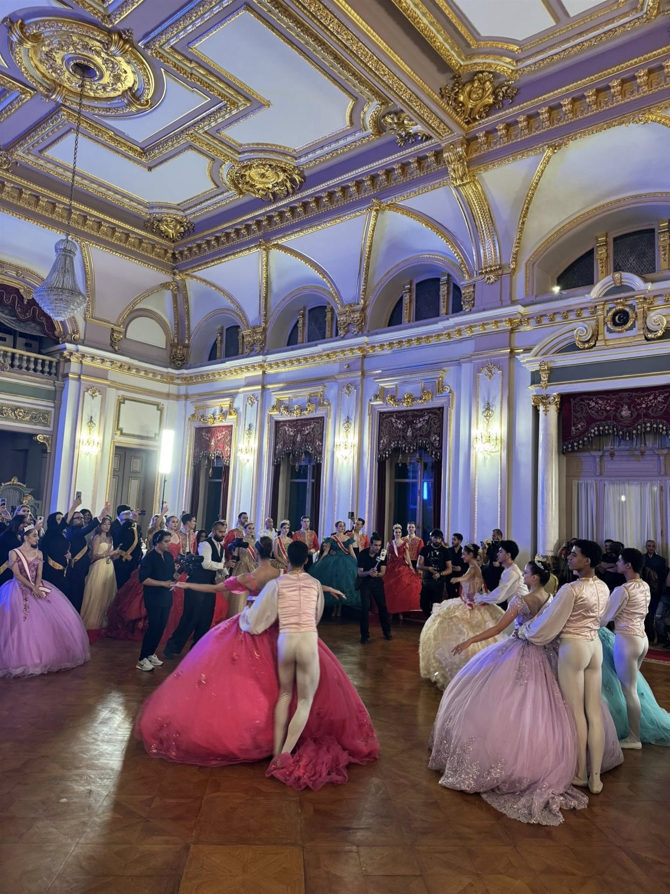 مصر تستضيف لأول مرة حفل The Grand Ball الملكي العالمي بقصر عابدين (صور)