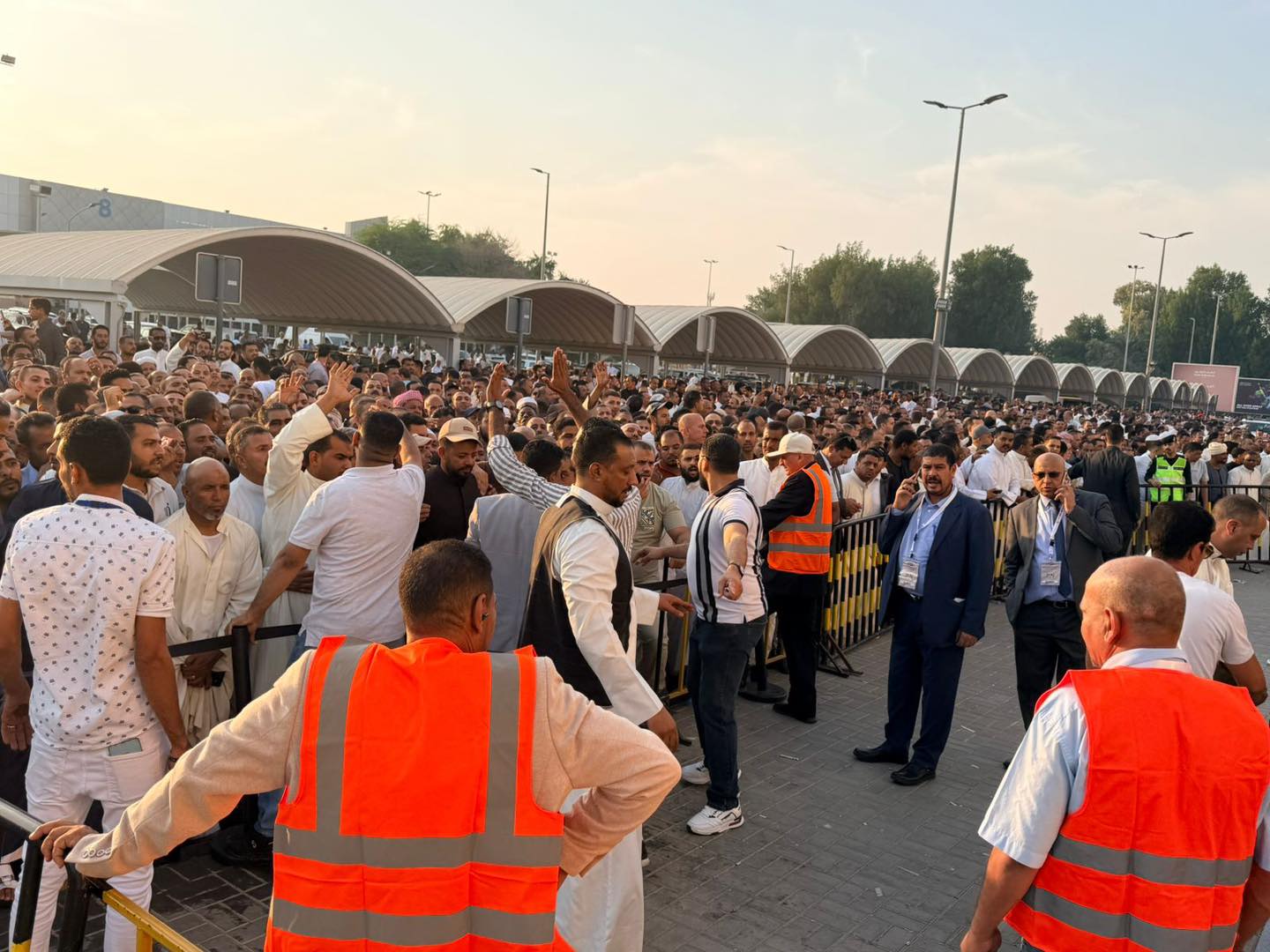 إقبال غير مسبوق للمصريين بالكويت في انتخابات مجلس النواب (صور)