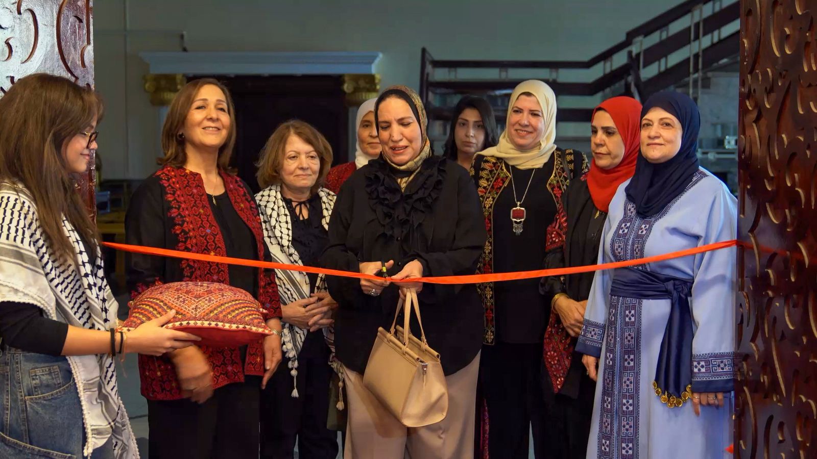 صور بازار تراثنا يجمعنا .. القاهرة تتزين بتراث مصر وفلسطين والسودان