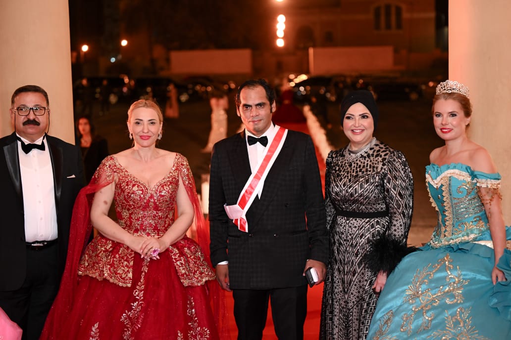 f9052b6e-00ab-439f-aa98-6127a7df0aef