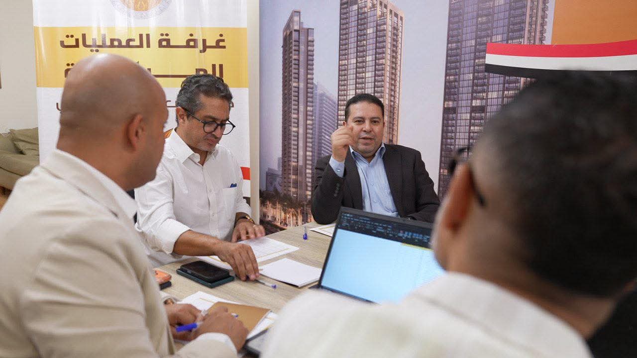 صور غرفة عمليات الشعب الجمهوري تواصل متابعة انتخابات النواب 2025