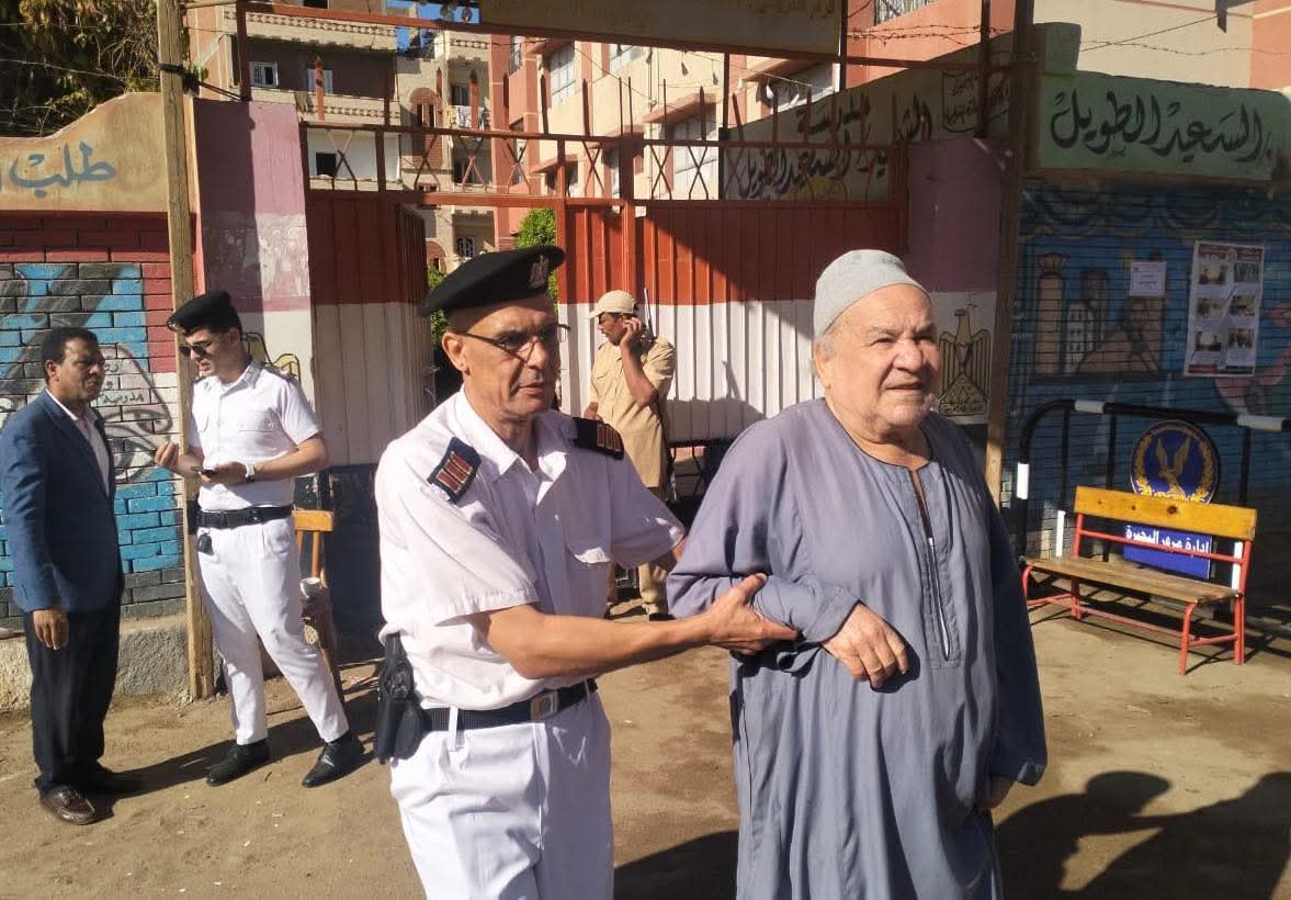 صور انتخابات النواب 2025.. كبار السن يحرصون على المشاركة بالبحيرة