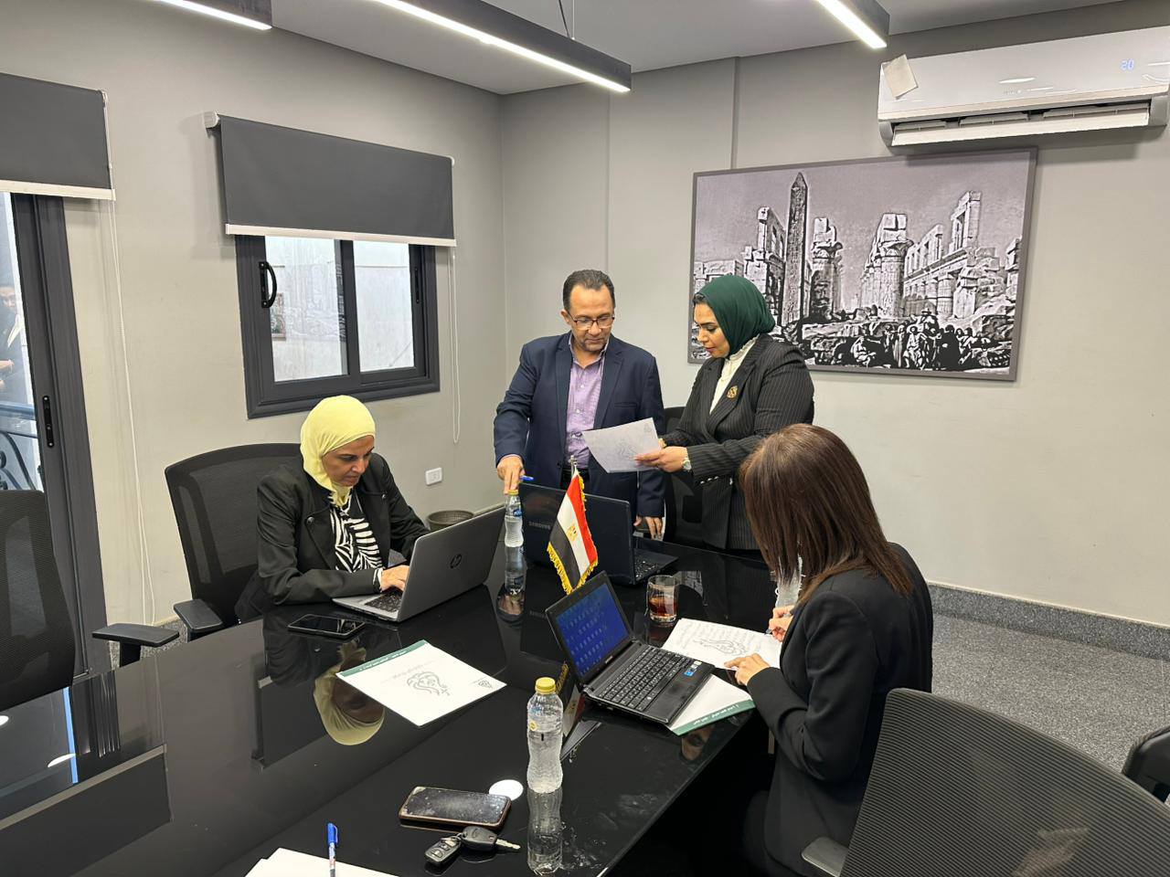 توزيع كراتين تموين.. حزب الوعي يعلن رصد مخالفات بانتخابات النواب