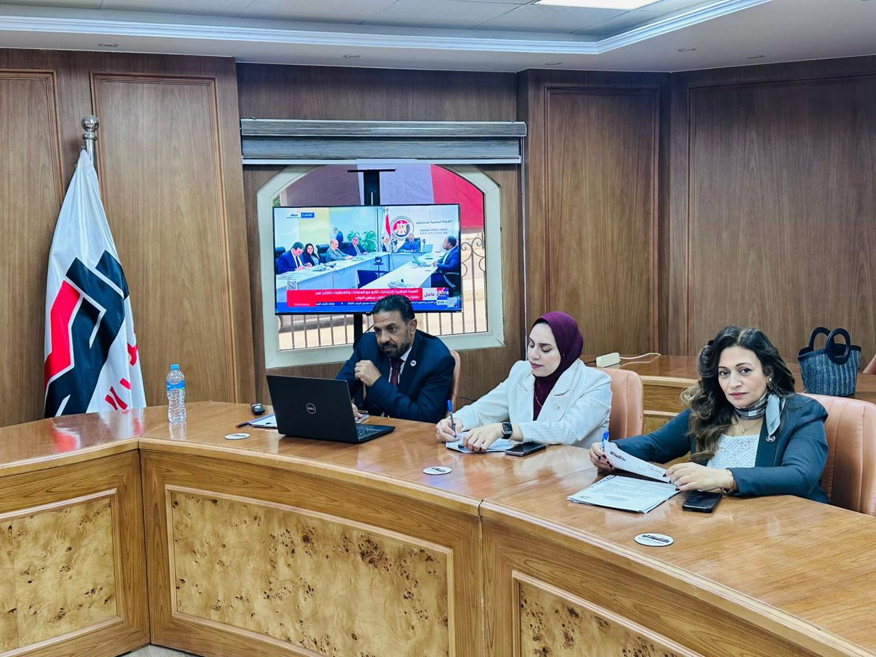 غرفة العمليات المركزية لحزب العدل تتابع تصويت المصريين بالخارج في انتخابات مجلس النواب