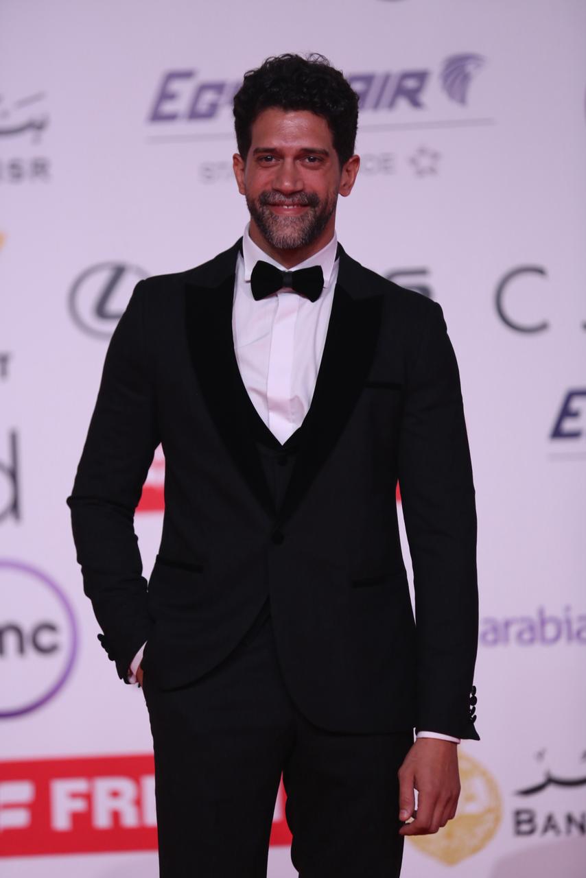 صور انطلاق الدورة الـ46 من مهرجان القاهرة السينمائي وسط حضور عالمي ورسائل فنية وإنسانية