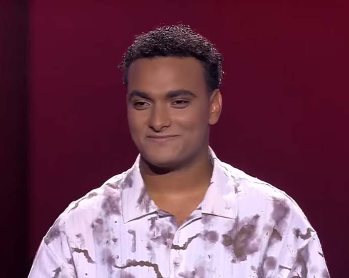 محمد فوزي يتصدر الترند بعد ظهور حفيده في برنامج ذا فويس