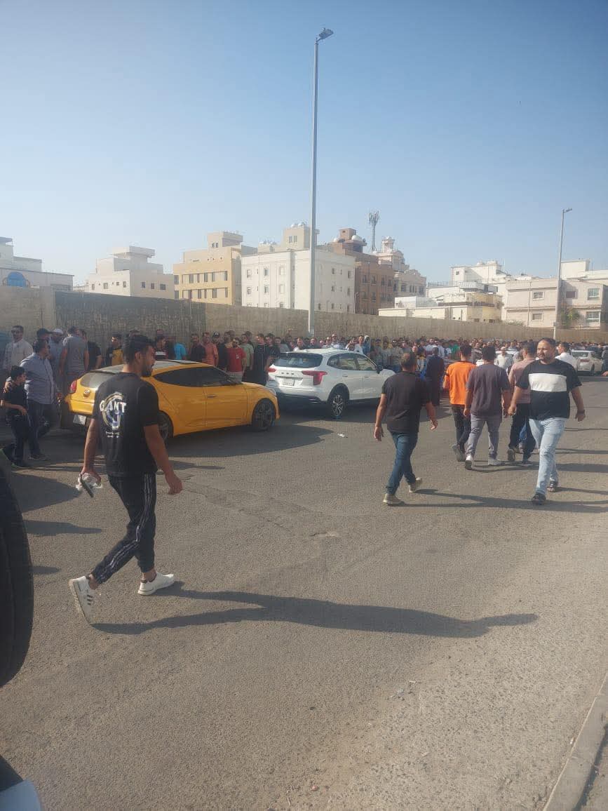 توافد الجالية المصرية في قطر للإدلاء بأصواتهم في انتخابات النواب