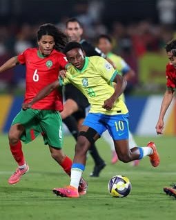 مونديال الناشئين.. منتخب أسود الأطلس يودع البطولة بهزيمة أمام السامبا البرازيلية 2-1