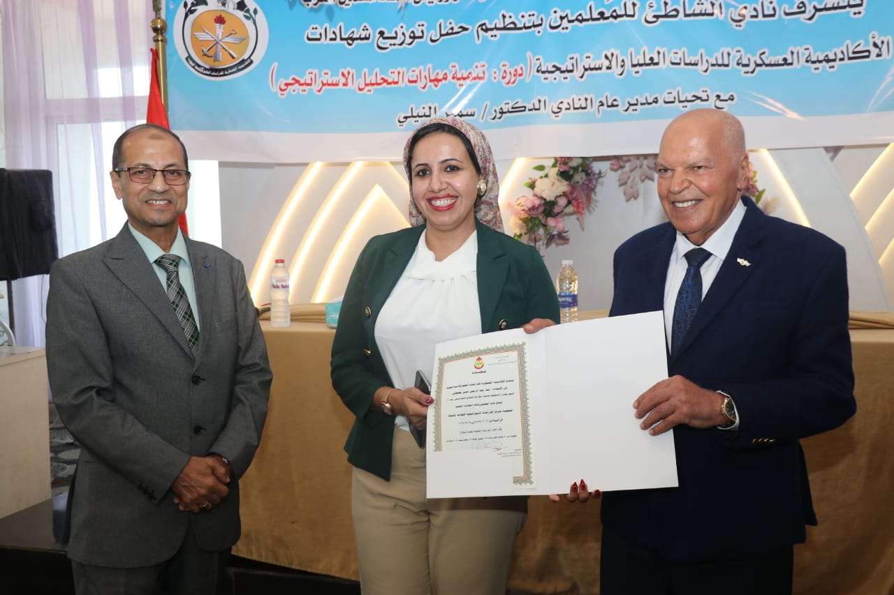 نقيب المعلمين: إعداد معلم واع الركيزة الأولى لبناء وطن قوي