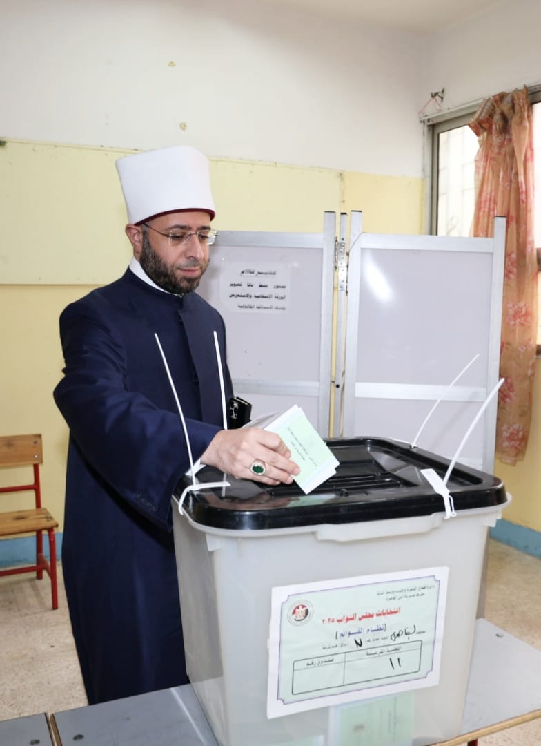 بعد الإدلاء بصوته.. وزير الأوقاف يدعو جميع الناخبين للمشاركة بانتخابات النواب