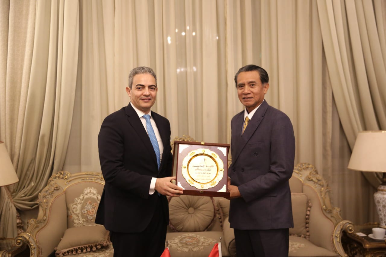 f0ef7a51-d58c-4cd2-95b8-6daff9b4ac27