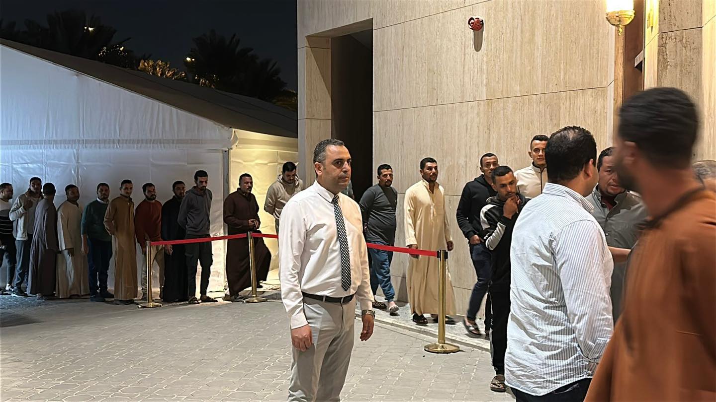 استمرار توافد المصريين بالسعودية للتصويت في انتخابات مجلس النواب بالدوائر الملغاة (صور)