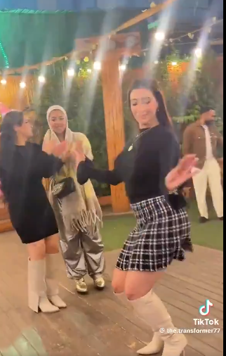 شروق قاسم الراقصة الدكتورة