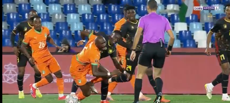 مباراة ساحل العاج والكاميرون