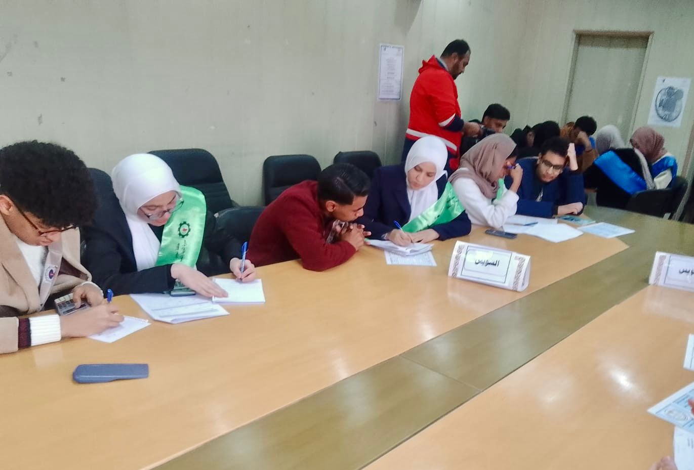 إطلاق تدريب معلمي المرحلة الابتدائية والإعدادية على المناهج المطورة للترم الثاني