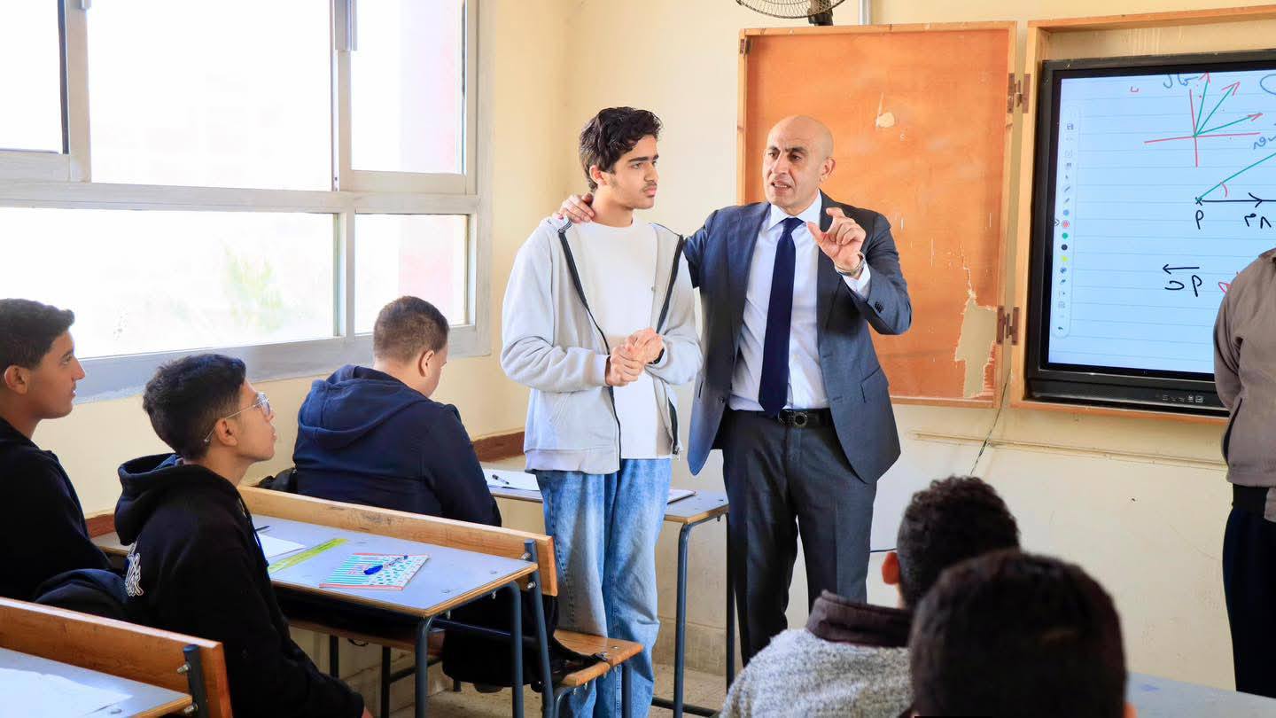 بيوم التعديل الوزاري.. “عبداللطيف” يفاجي مدارس البحيرة بأول جولة بالترم الثاني