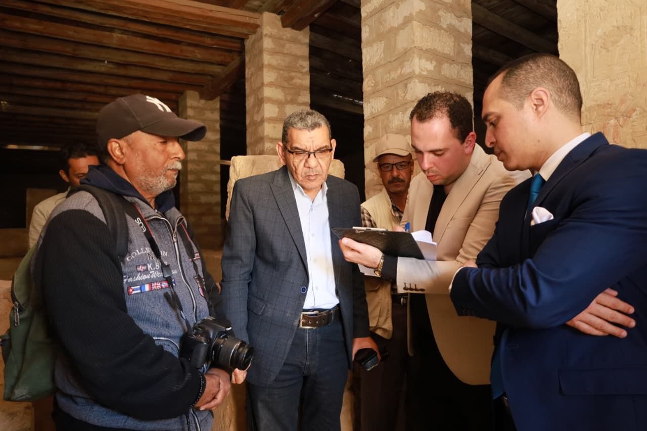 3 قرارات من النيابة الإدارية بشأن واقعة اختفاء لوحة أثرية بسقارة