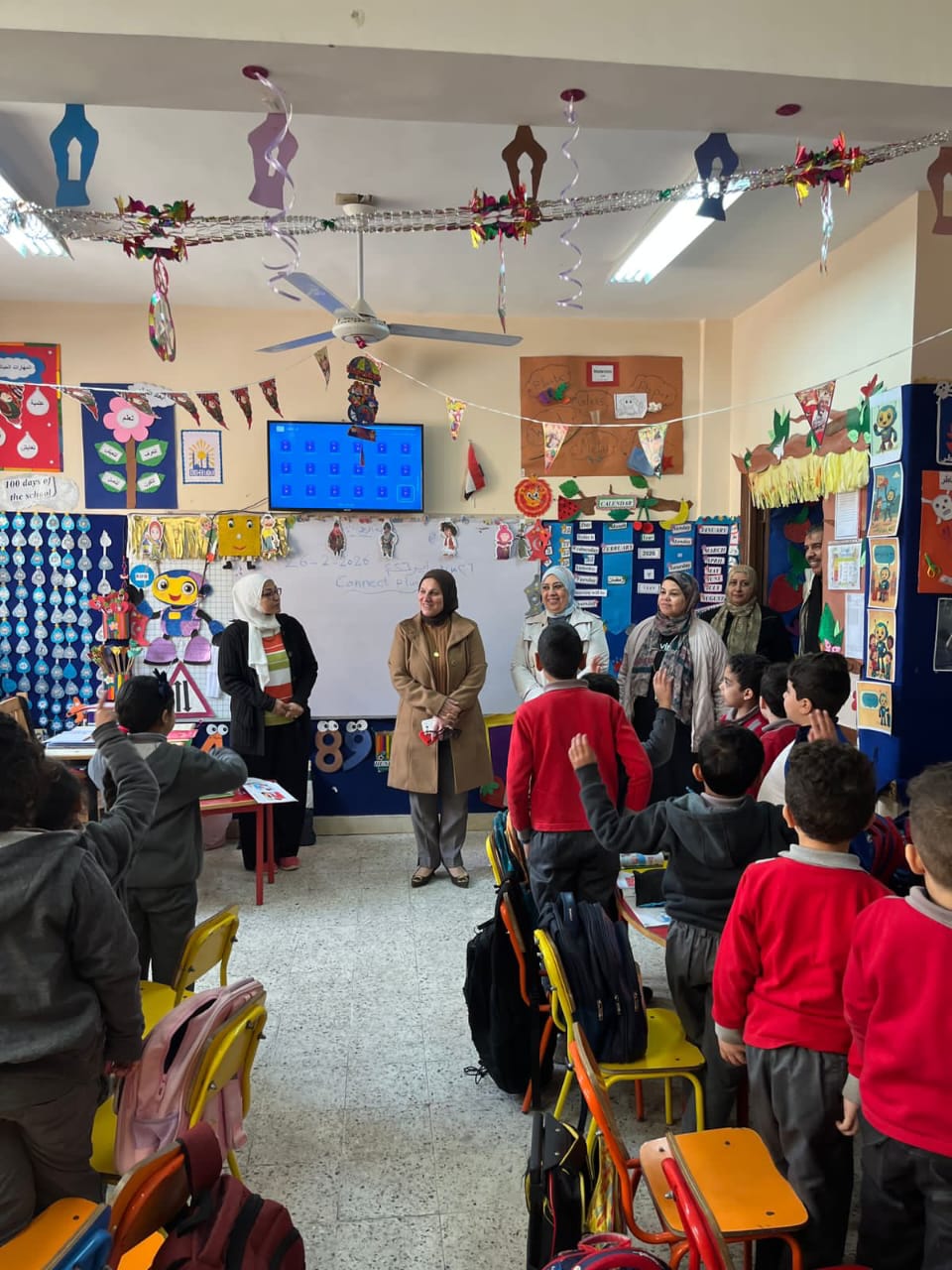 وكيل التعليم بالقاهرة: «الطالب المنضبط اليوم قائد الغد»