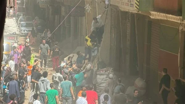 حريق عقار شبرا الخيمه