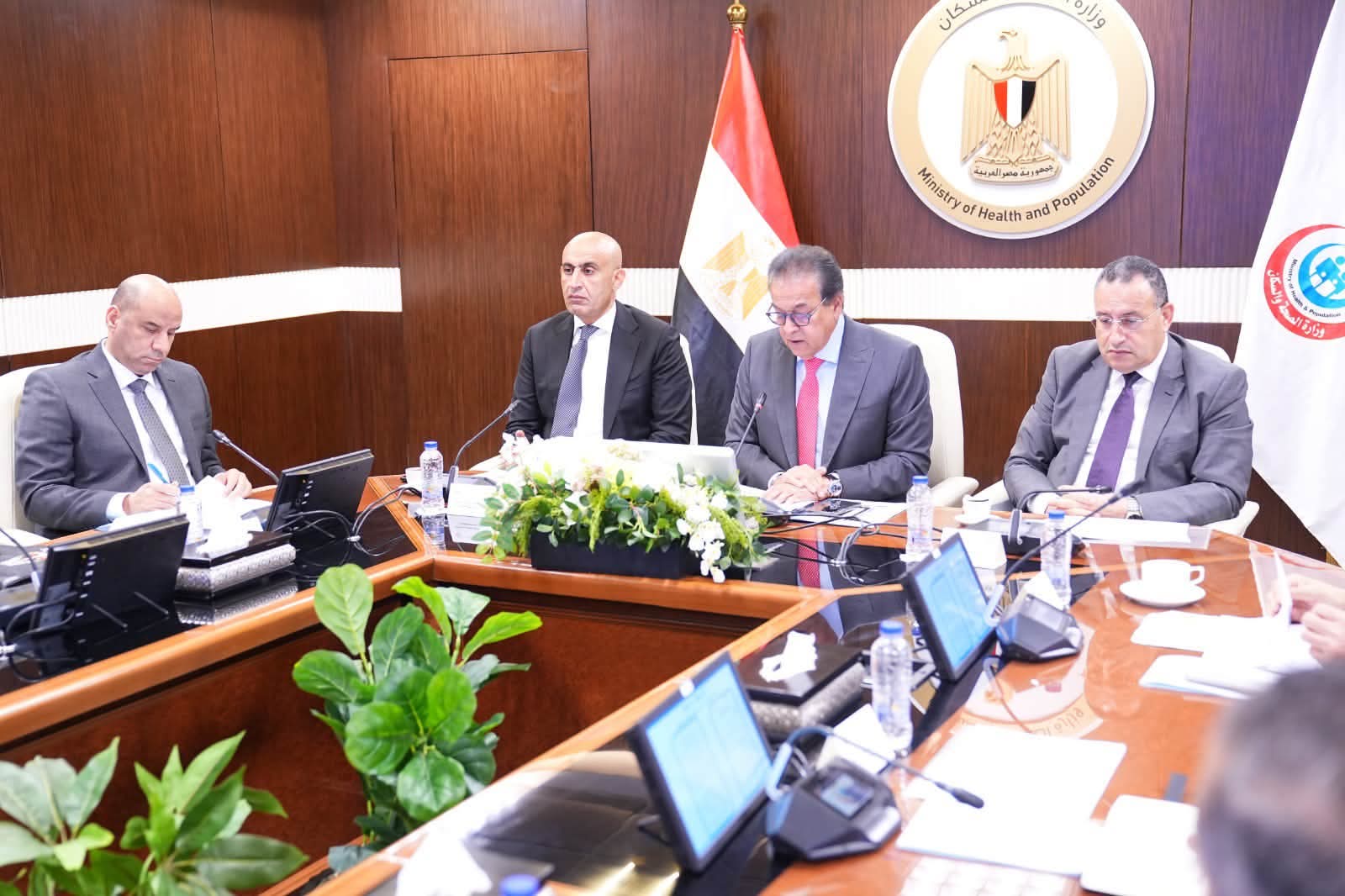 بحضور «عبداللطيف».. تفاصيل اجتماع 3 وزراء لدراسة متطلبات الأسواق الإقليمية والدولية