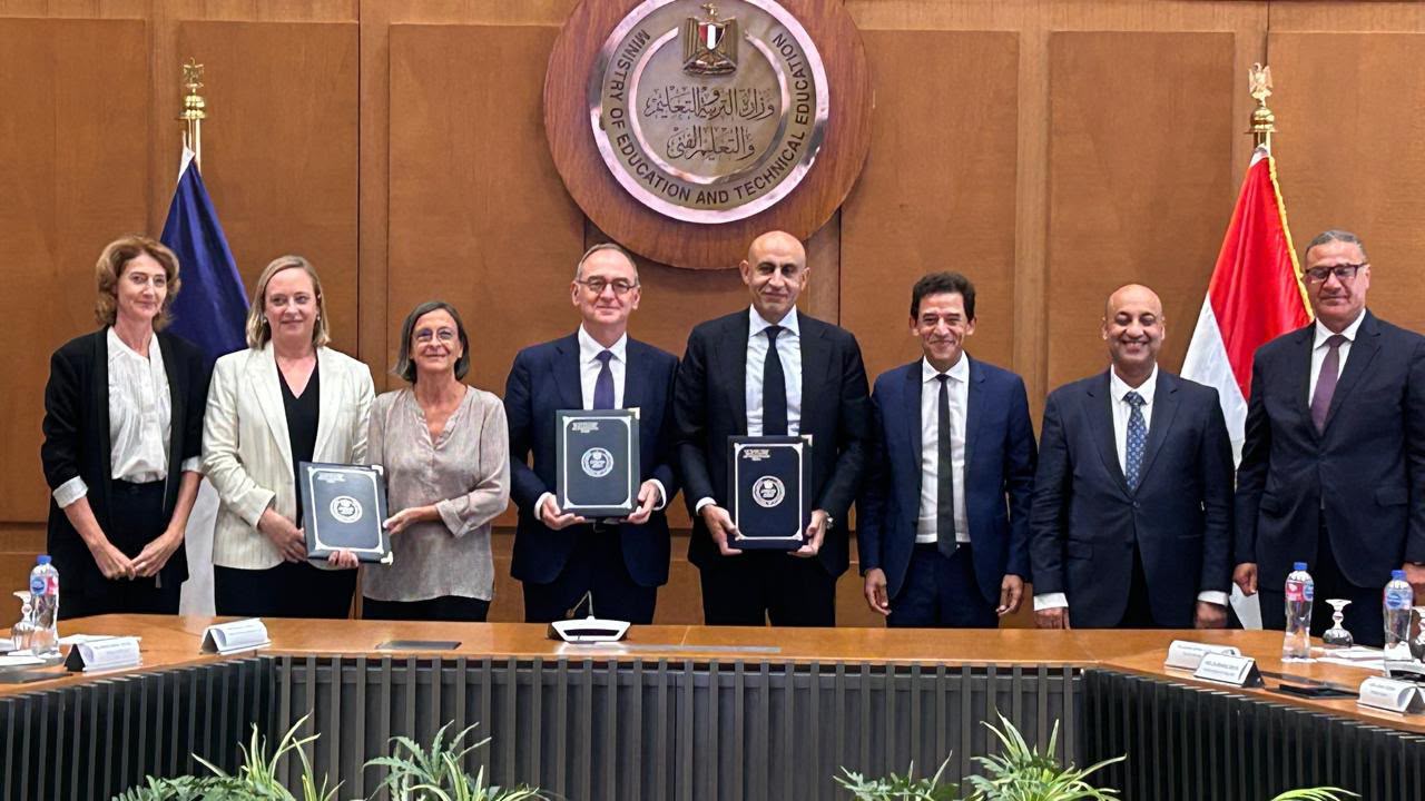 عبداللطيف: نستهدف تقديم نموذج متميز لمدارس التعليم الفني في مصر