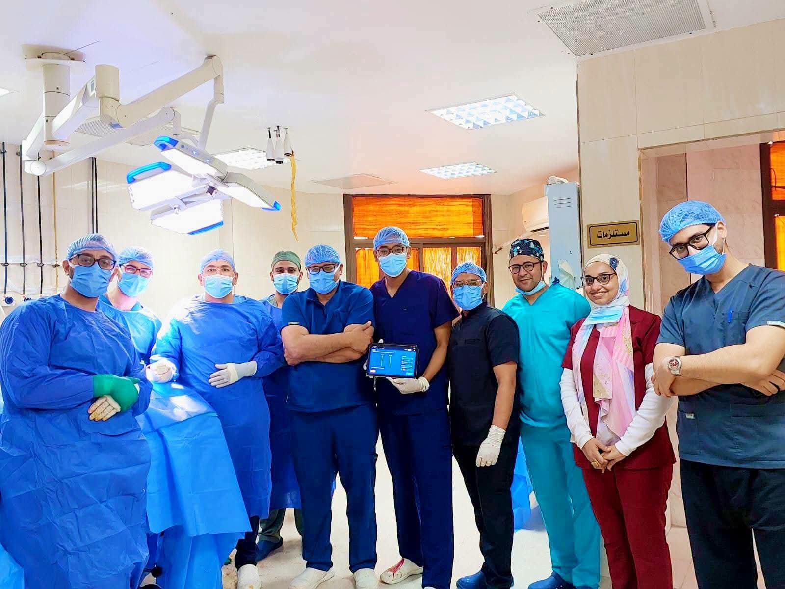 جراحة التحفيز العميق للمخ تنجح في علاج اضطرابات حركية شديدة لشاب بجامعة أسيوط