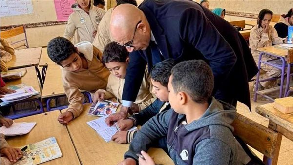 طلاب الشهادة الإعدادية