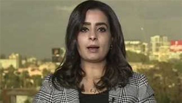 الكاتبة والمحللة