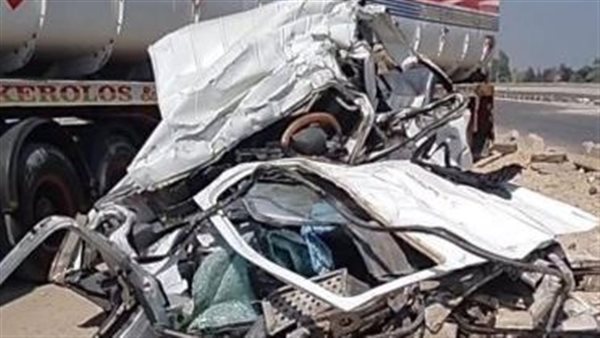 تصادم مروع بين تريلا