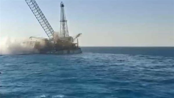 غرق حفار في جبل الزيت