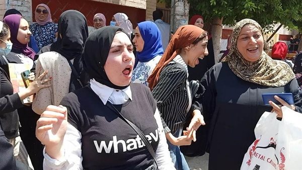 حل امتحان الفيزياء