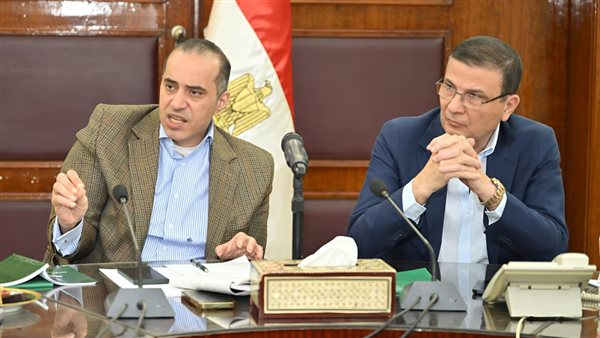 وزيرا الزراعة والشئون