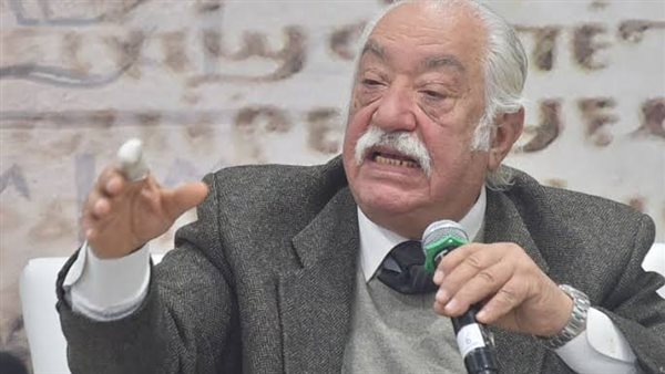 الكاتب والمفكر أحمد