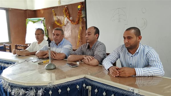 ندوات توعية المزارعين