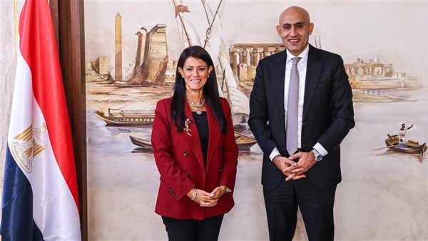 وزيرا التخطيط والتعليم