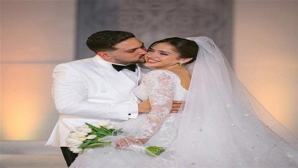 الفنانة رنا رئيس