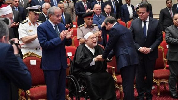 احمد عمر هاشم والرئيس