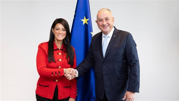 جانب من لقاءات وزيرة