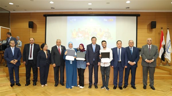 جانب من الحضور 