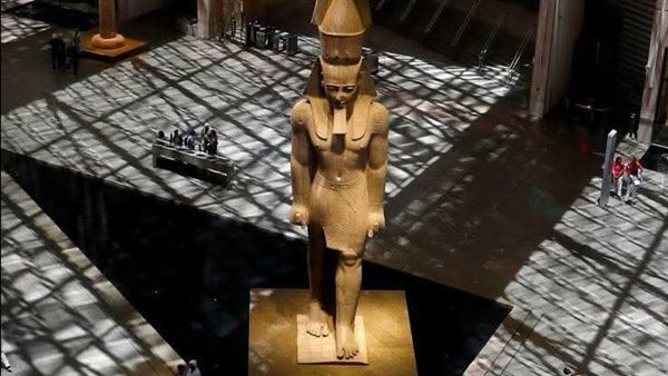  المتحف المصري الكبير