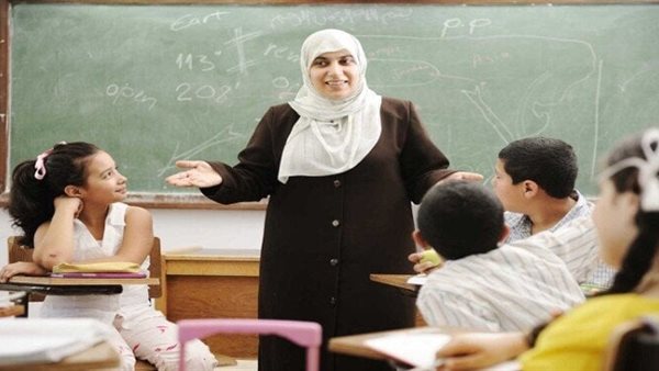 معلمين - أرشيفية