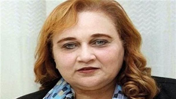 الناقدة الفنية ماجدة