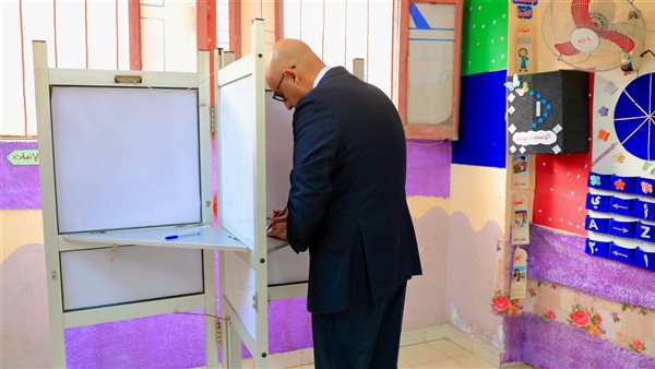 وزير التعليم يدلي